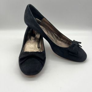 Boden Black Suede Round Toe Kitten Heel Shoes with Bow Accents Size 37. 6 US